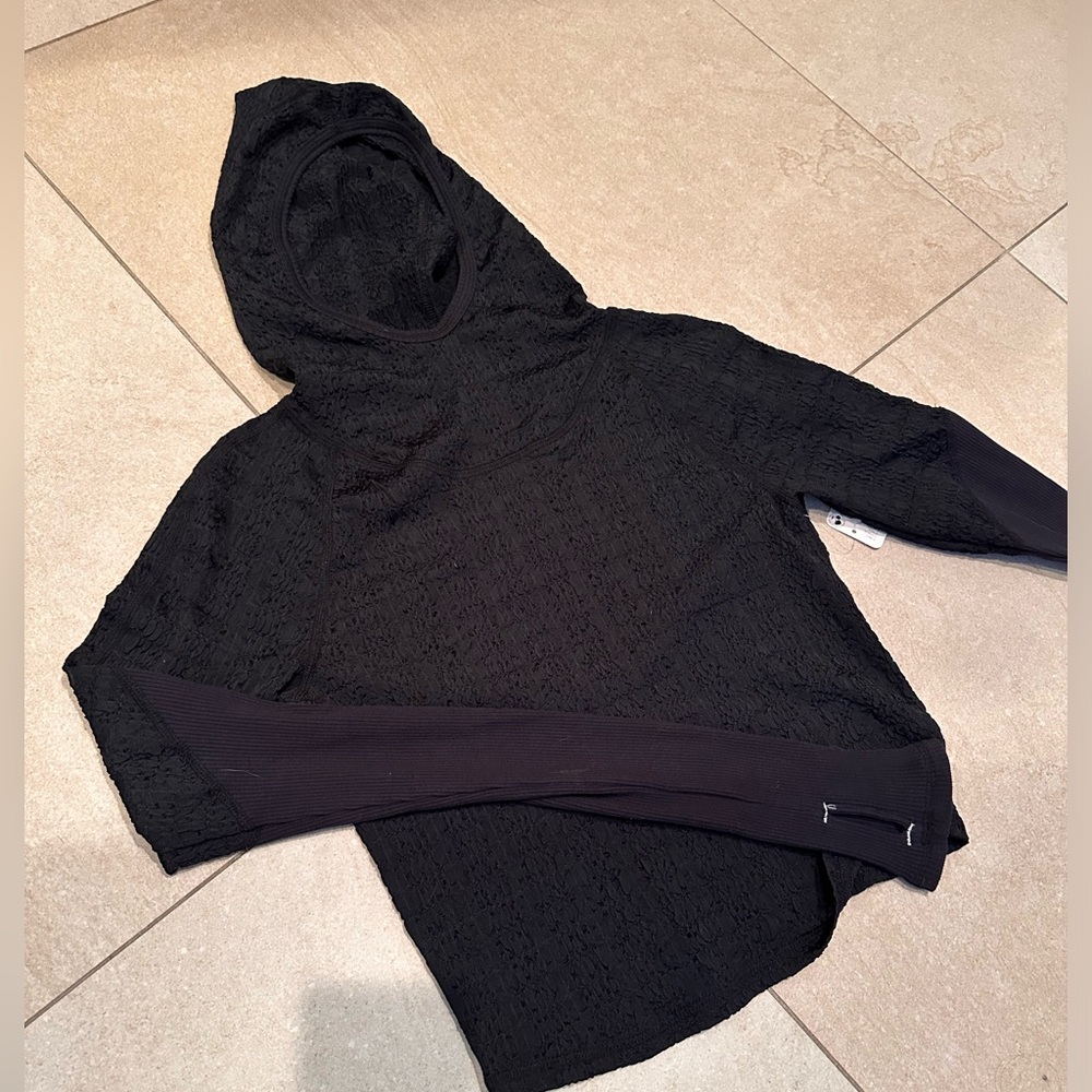 NWT Free People Movement long sleeve hooded crop